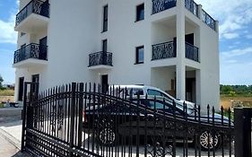 Vila Palace 4S Next To Plaza